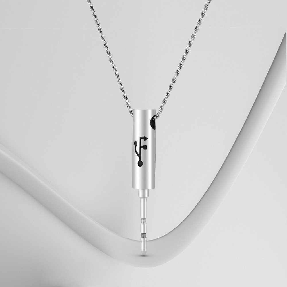 Untitled Folders Auxiliary Silver 925 Logo Pendant